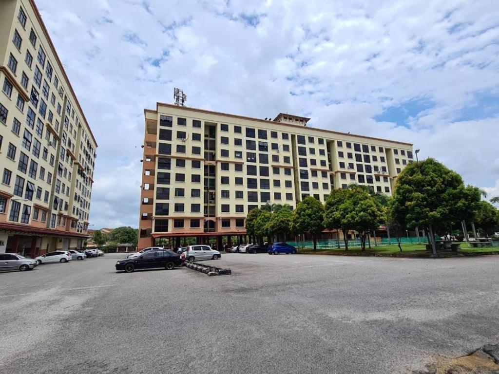 Serene Bukit Beruang 4 Full Aircond & Netflix By Ezyroom Melaka