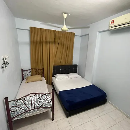Serene Bukit Beruang Cottage 4 Rooms Full Aircond & Netflix By Ezyroom Melaka Ayer Keroh Exterior photo